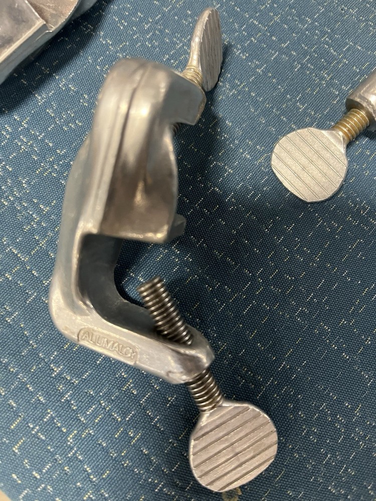 Lab Line Two-Way Double Clamp