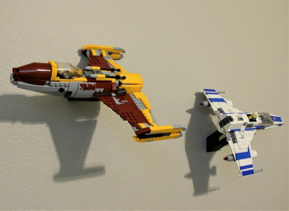 Ultimate Display Solutions wall mount for Lego 75364 E-wing vs Shin Hati's ship