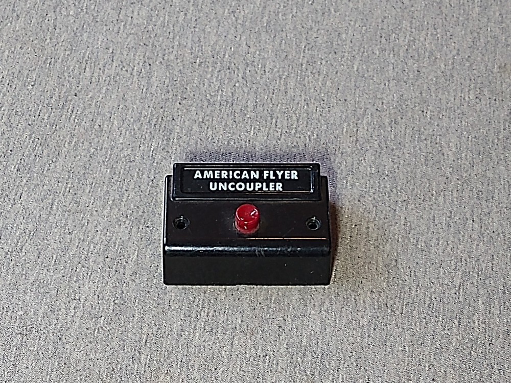 Am. Flyer S Operating Remote Control Automatic Uncoupler Track w/ Control Button
