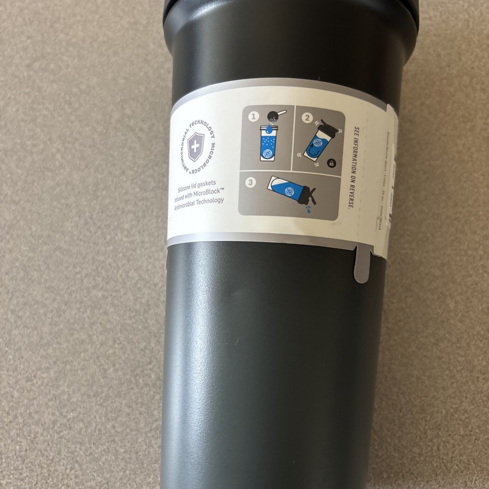Blender Bottle Strada Sleek 25 Oz. Black Insulated Lockable