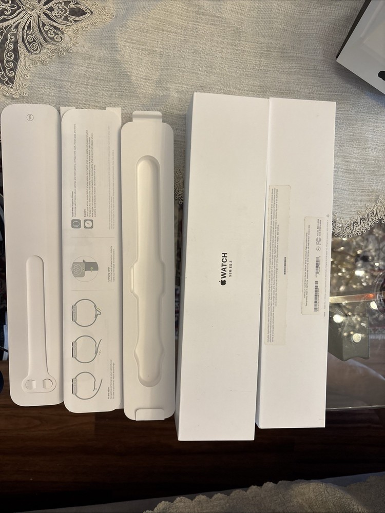 Apple Watch Series 3 BOX ONLY