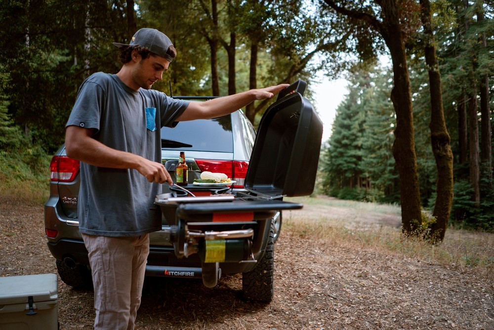 F-20 Hitch Mounted Propane Grill