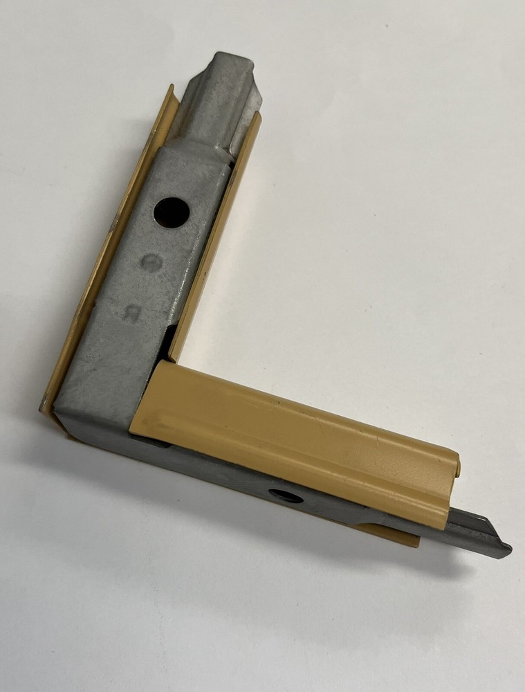 LEGRAND WIREMOLD 5711LRH INTERNAL TWISTED ELBOW RIGHT BUFF