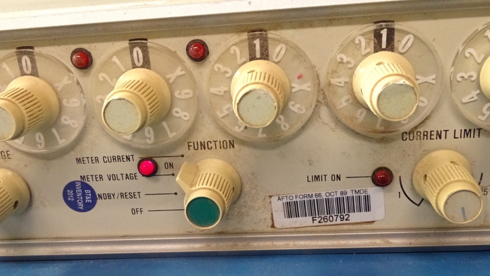 Fluke 343A DC Voltage Calibrator