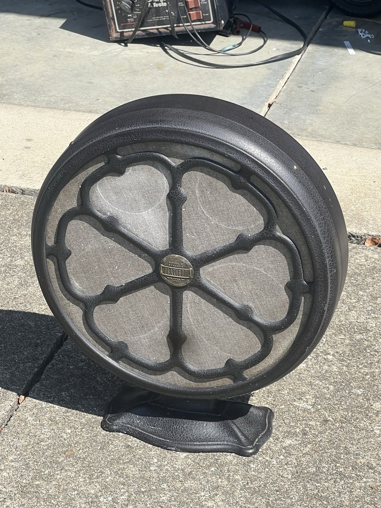 Flatiron Model-E Speaker oval, vintage style Bluetooth, tested and works