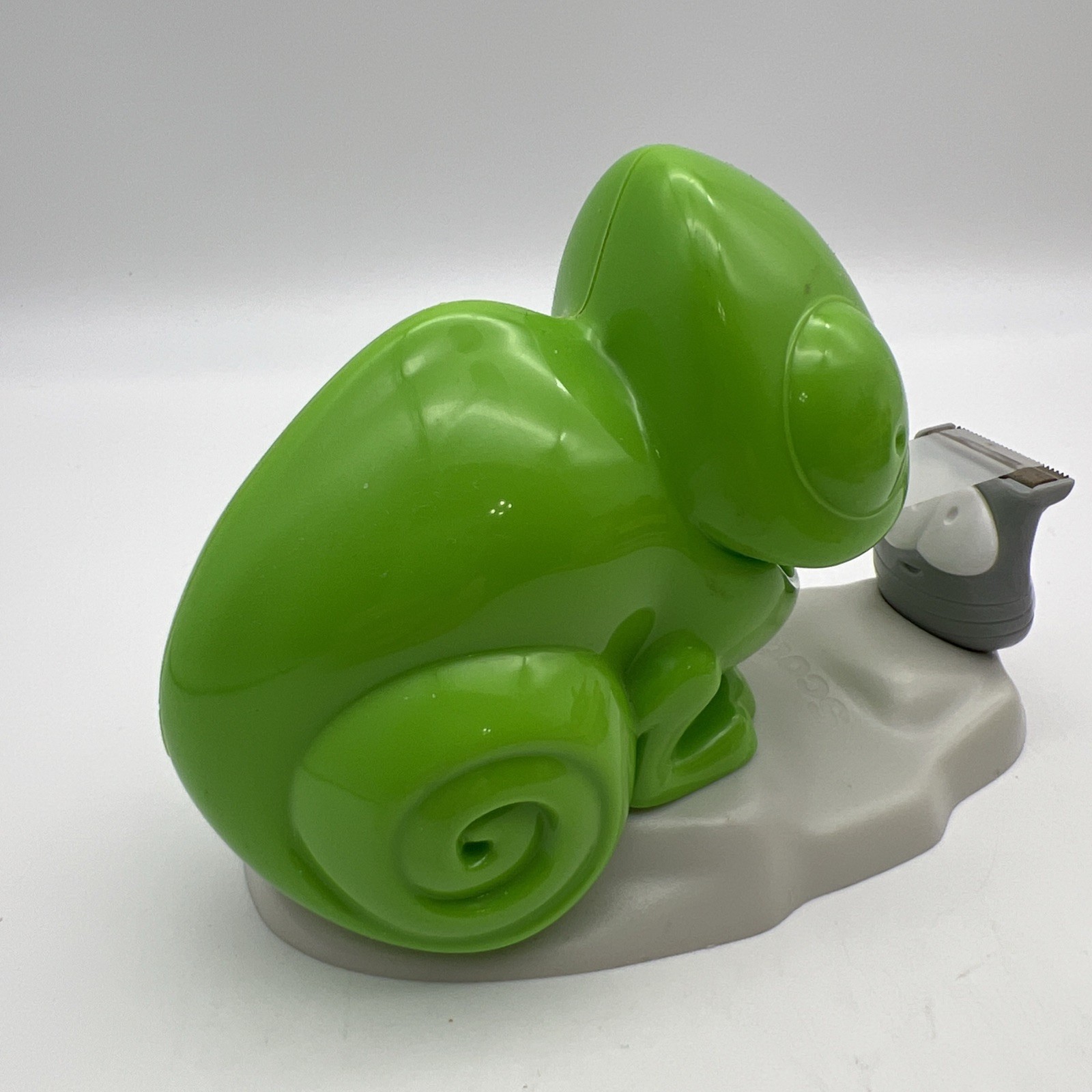 Scotch Green Chameleon Tape Dispenser With Tape