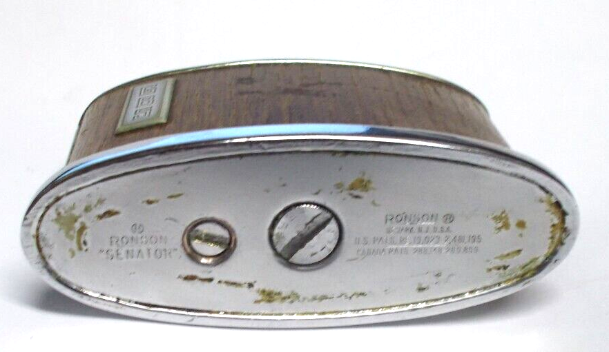 Vintage 1950`s Ronson Senator Table Lighter, Works
