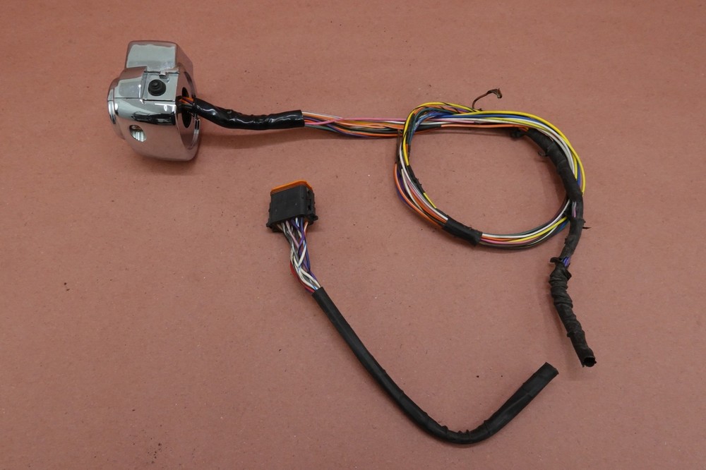 2000-2006 Harley Davidson Electra Glide LEFT HAND CHROME SWITCH