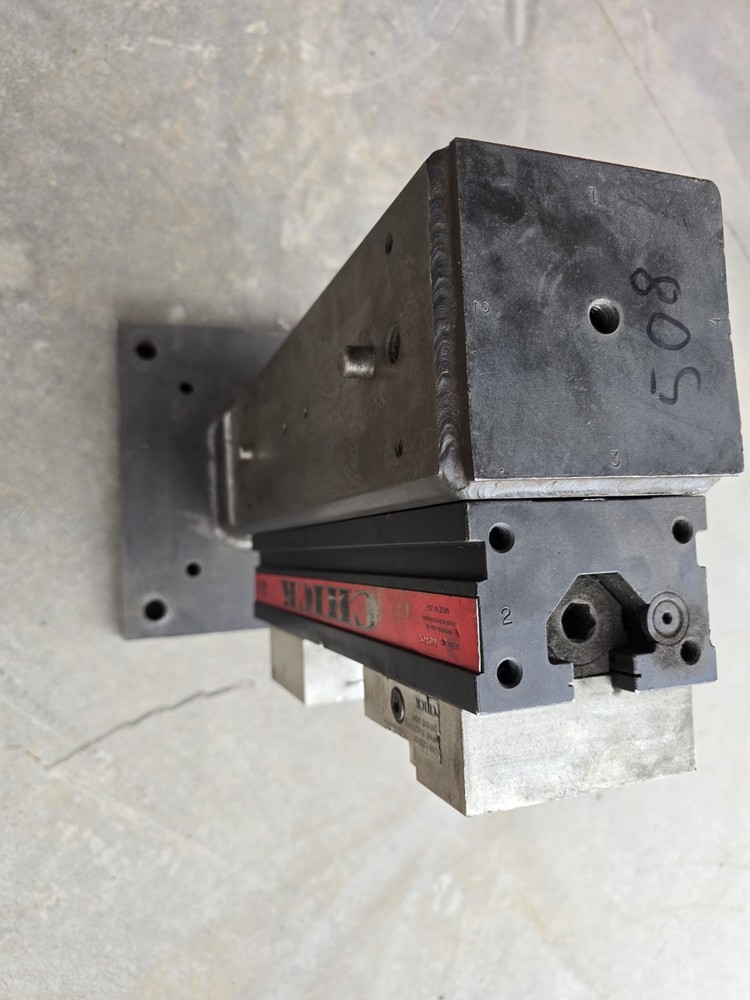 CHICK QL4 Vise With TOMBSTONE *CAN SPLIT*
