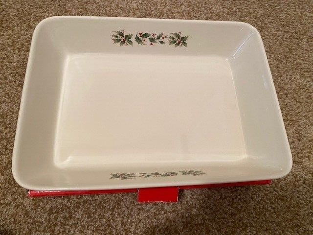 Earthenware Holly Yuletide Lasagna Dish