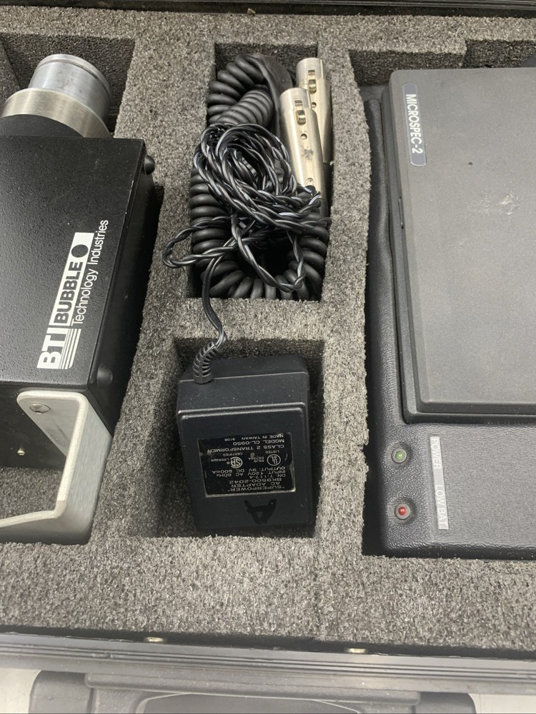 BUBBLE TECHNOLOGY Microspec-2. Includes Case.