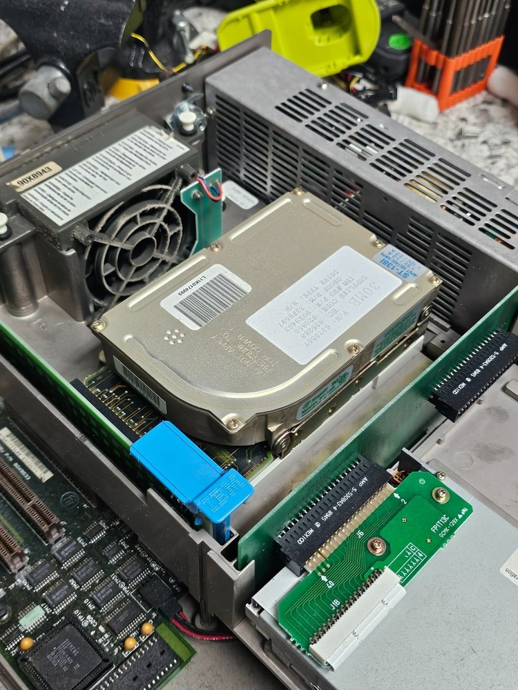 Retro Vintage IBM Personal System/2 PS/2 Model 50Z Computer Powers / Posts