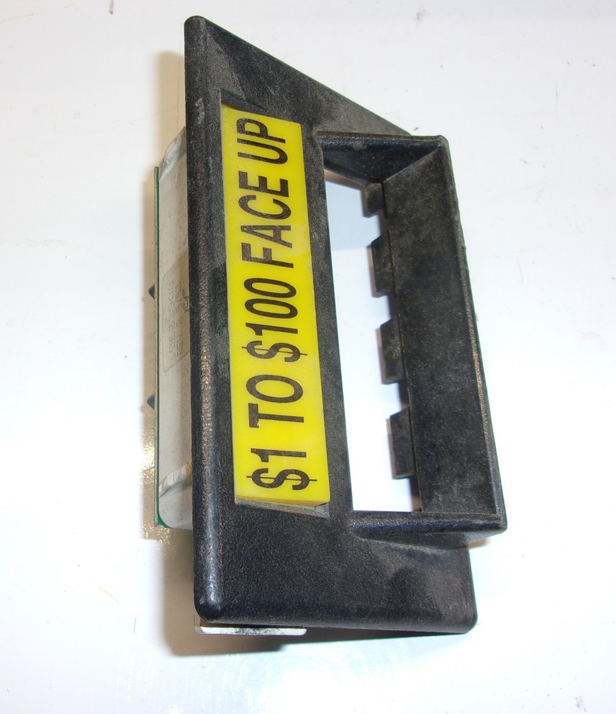 IGT S-PLUS S+ SLOT MACHINE DOOR VALIDATOR BEZEL