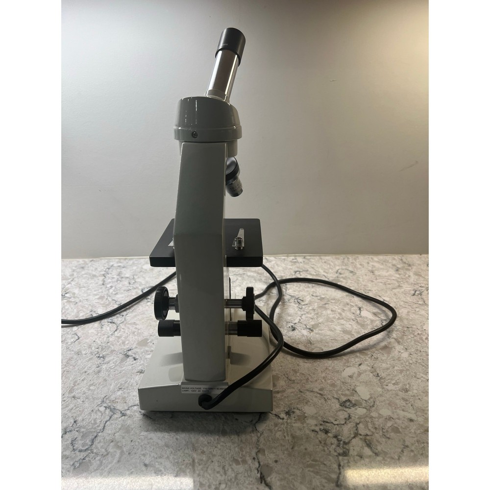 Carolina Biological Wolfe Educational Microscope JL