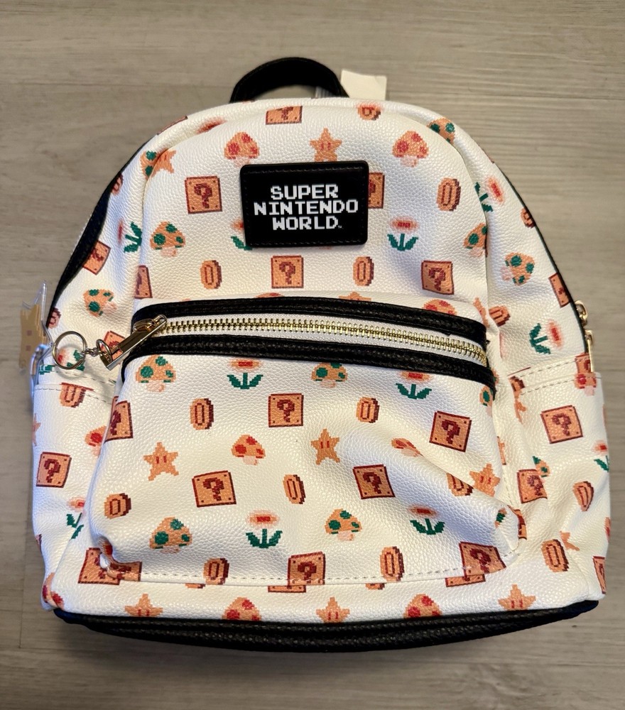NWT Universal Studios Super Nintendo World 8-Bit Super Mario Mini Backpack