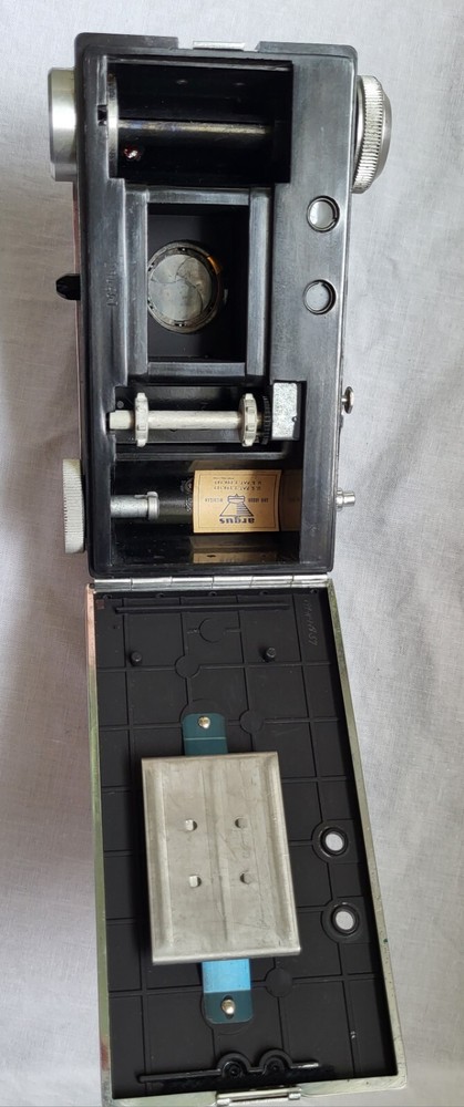 Argus C3 35mm Rangefinder with Case and Flash