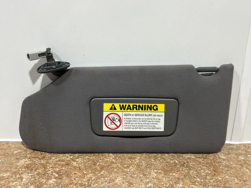 2002 ACURA TL LEFT DRIVER SIDE SUNVISOR. GREY. LIGHTED