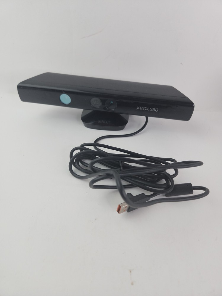 XBox 360 Kinect Sensor Model 1414 + Kinect Adventures Microsoft