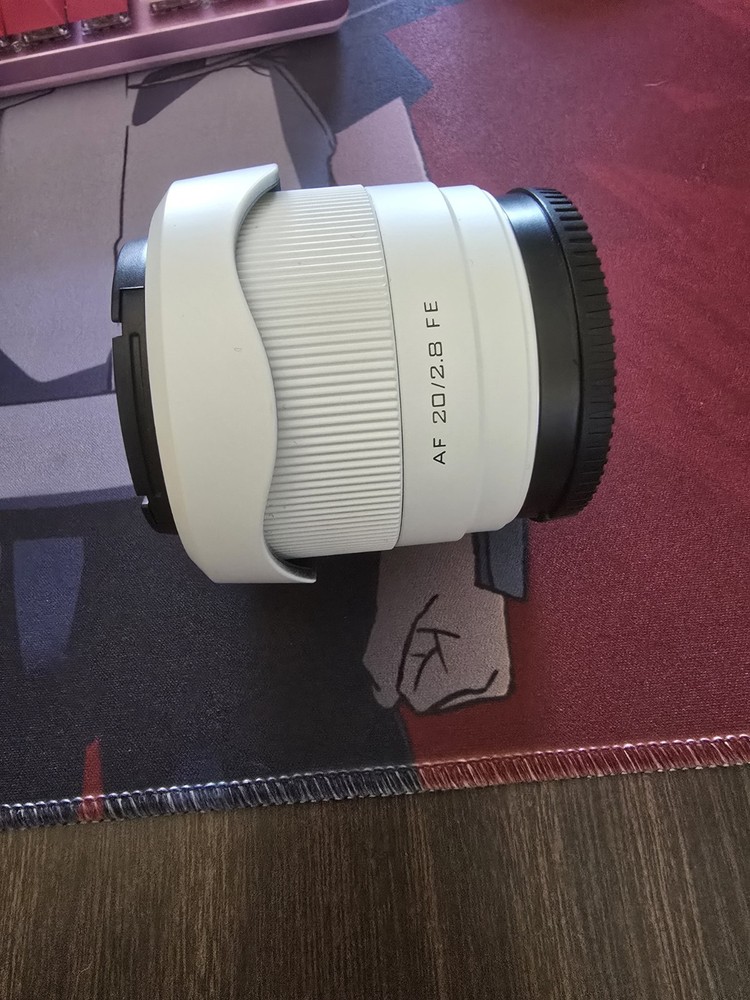 Sony ZV-1 II 21MP Vlogging Camera - White/Bundle