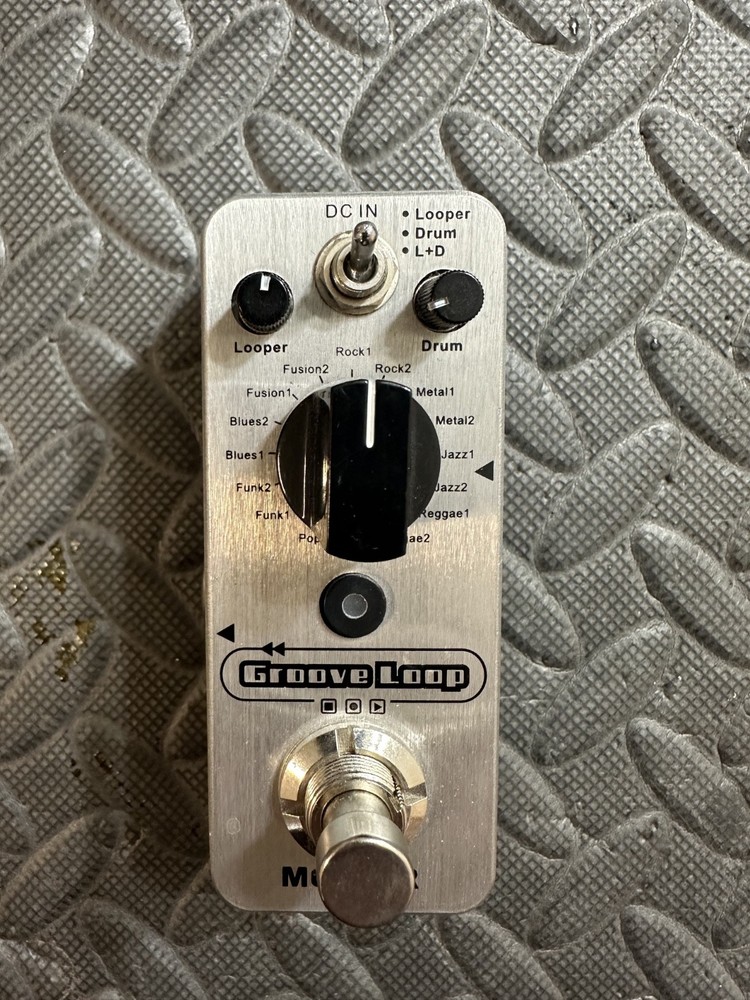 Mooer Groove Loop Drum Machine and Looper