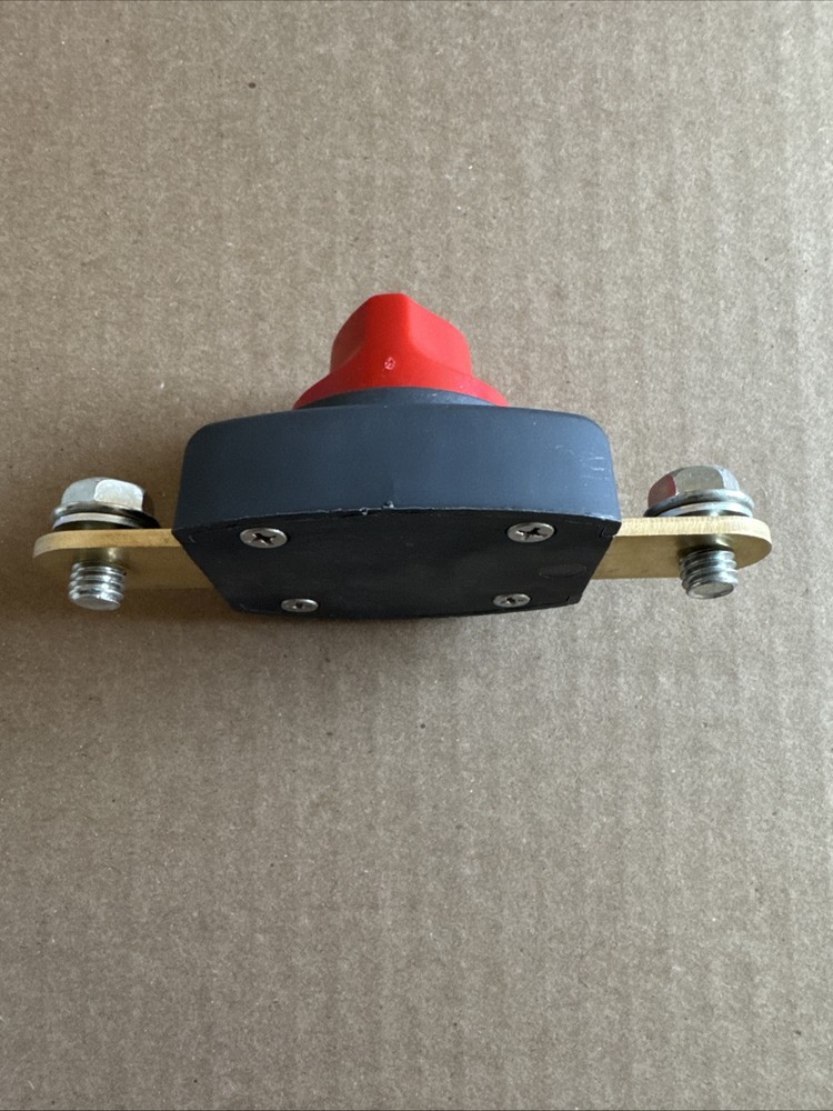 Power Control Battery Disconnect Switch with Direct Installation Design