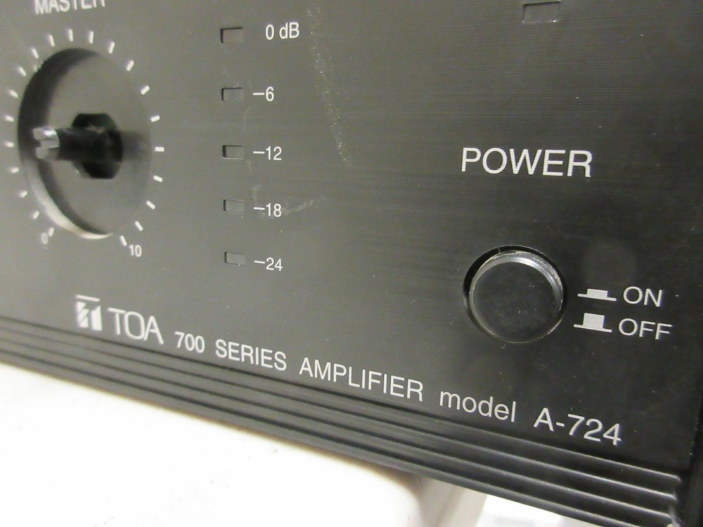 TOA 700 Series Amplifier Model A-724 Professional Amplifier