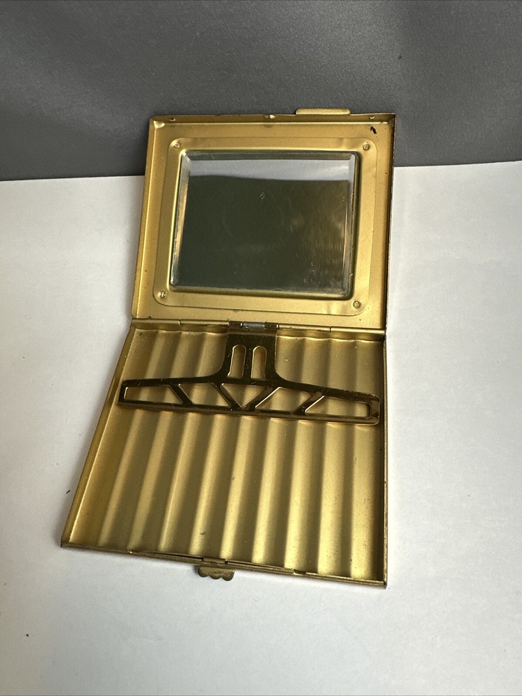 Gwenda British Made Cigarette Case