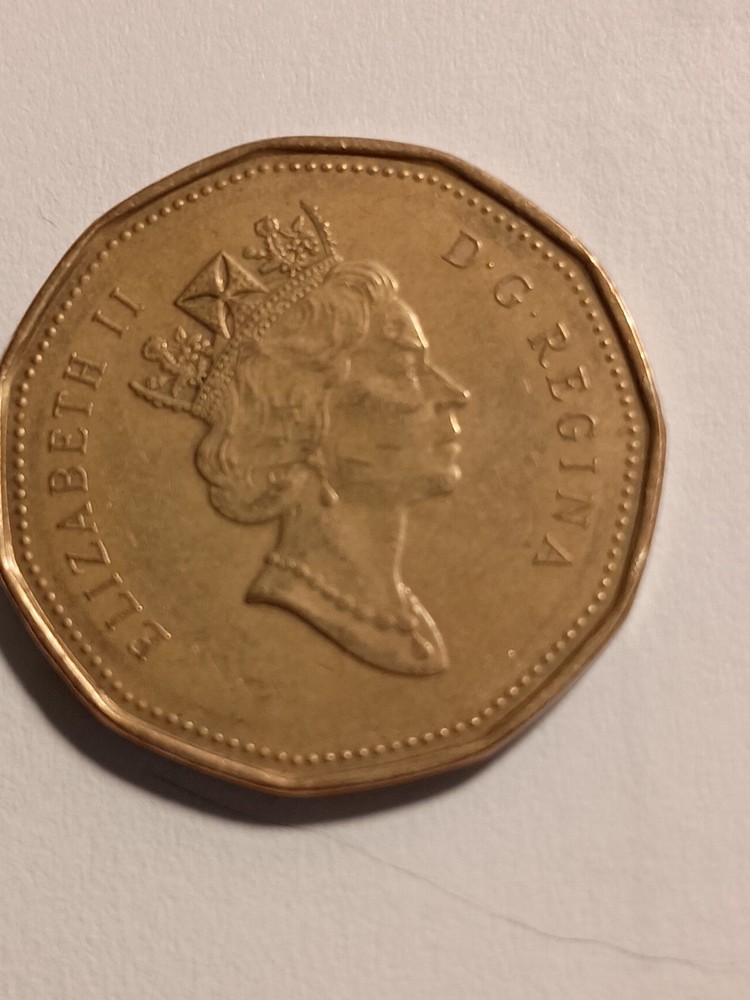 1990 Canadian Dollar