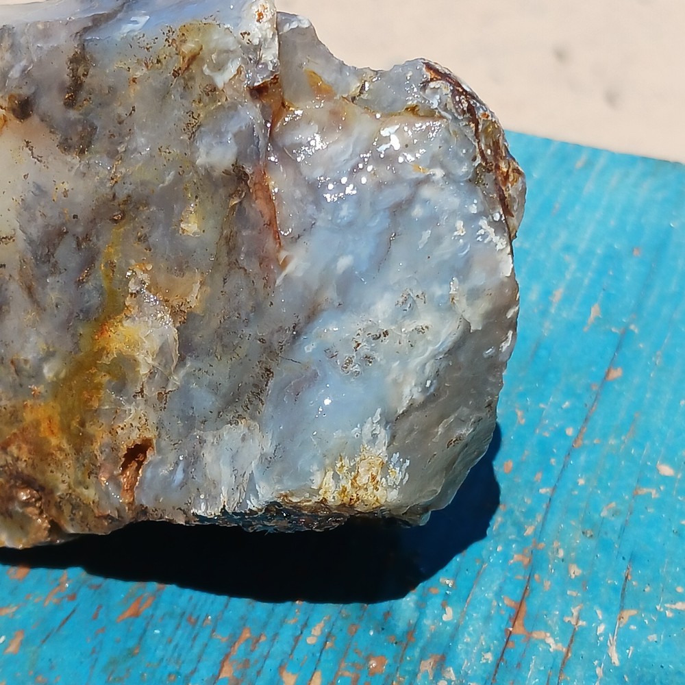 Blue Agate Potential For Slabbage And Cabbage Is Prevalent