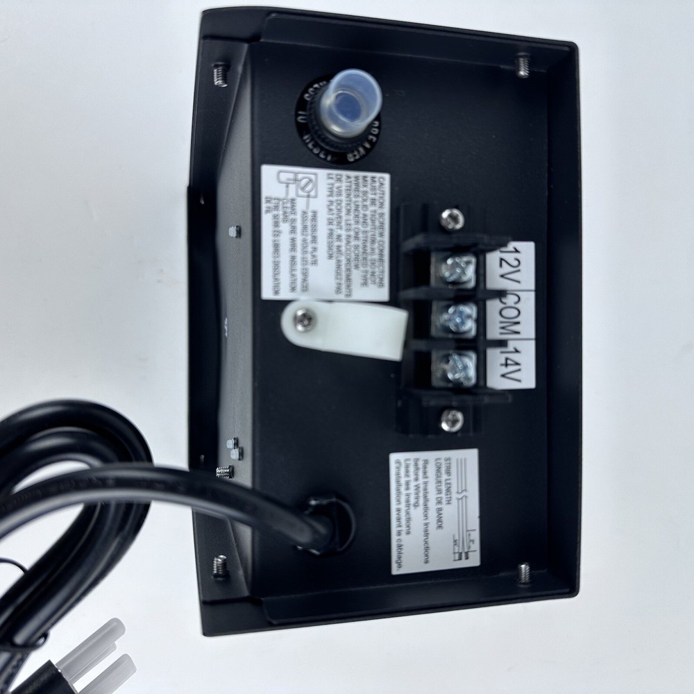Dewenwils 200W Low Voltage Landscape Transformer with Timer & Photocell Sensor