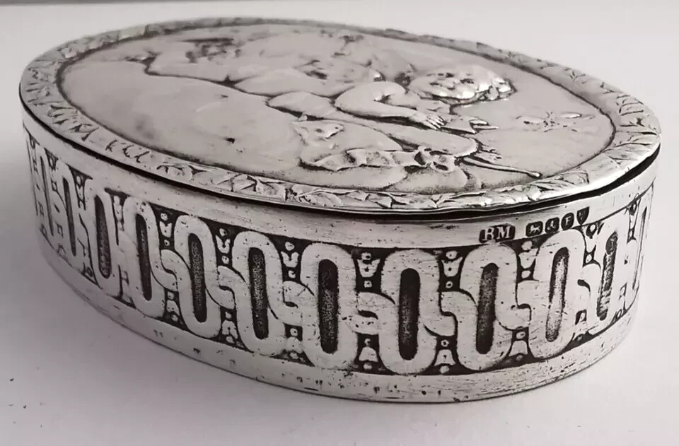 Berthold Muller Solid Silver Table Box - Chester 1901