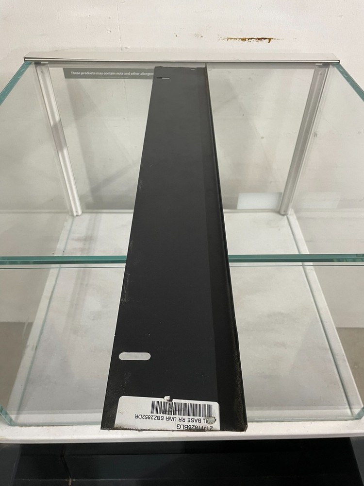 Structural Concept SBZ2852DR 28" Glass Top Display Case