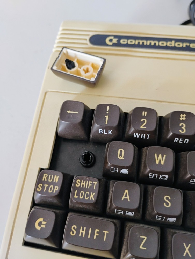 Commodore Vic 20 Vintage Computer - Tested