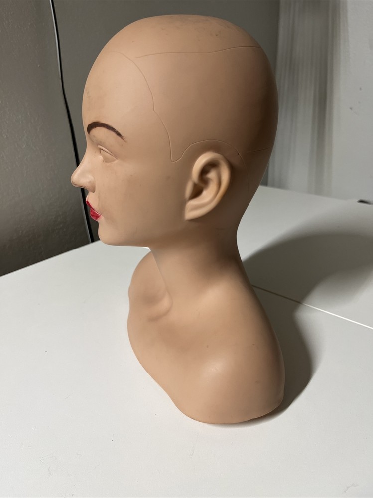 Female Mannequin Head with Shoulders - Used
