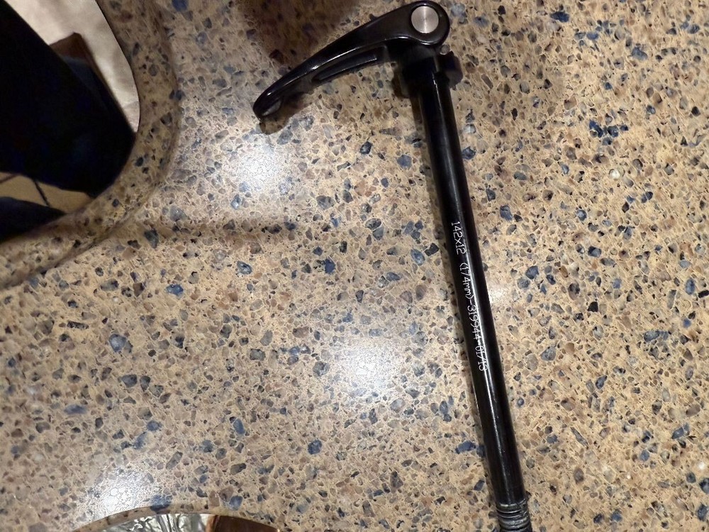 Bontrager quick release axle bolt