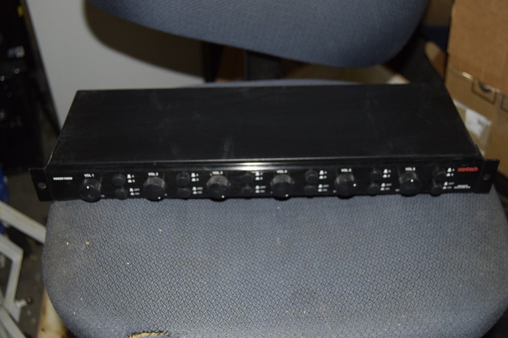 Xantech XSS26100W Two Source 6 zone Speaker Selector - Rack Mountable - *READ*