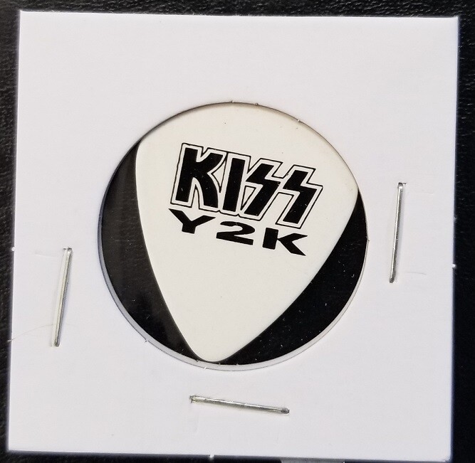 KISS - GENE SIMMONS FAREWELL 2000 Y2K CONCERT TOUR GUITAR PICK