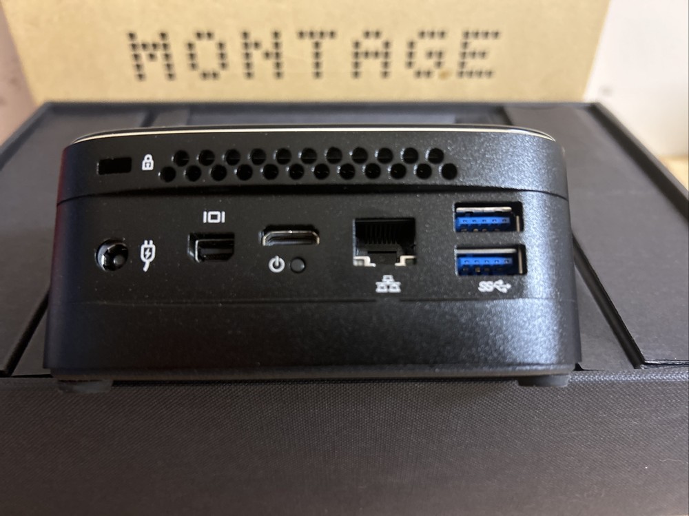 Montage display note video conferencing device