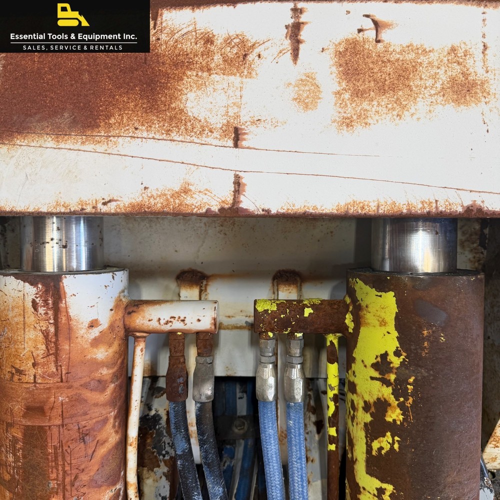 Cascade Rotating Paper Roll Forklift Clamp Class IV 4