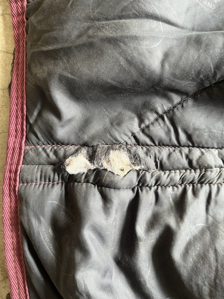 Schneiders 80” Burgundy Closed Front Stable Blanket/Adjustifit