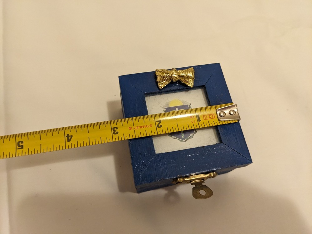 2,75" blue gift box with removable photo window