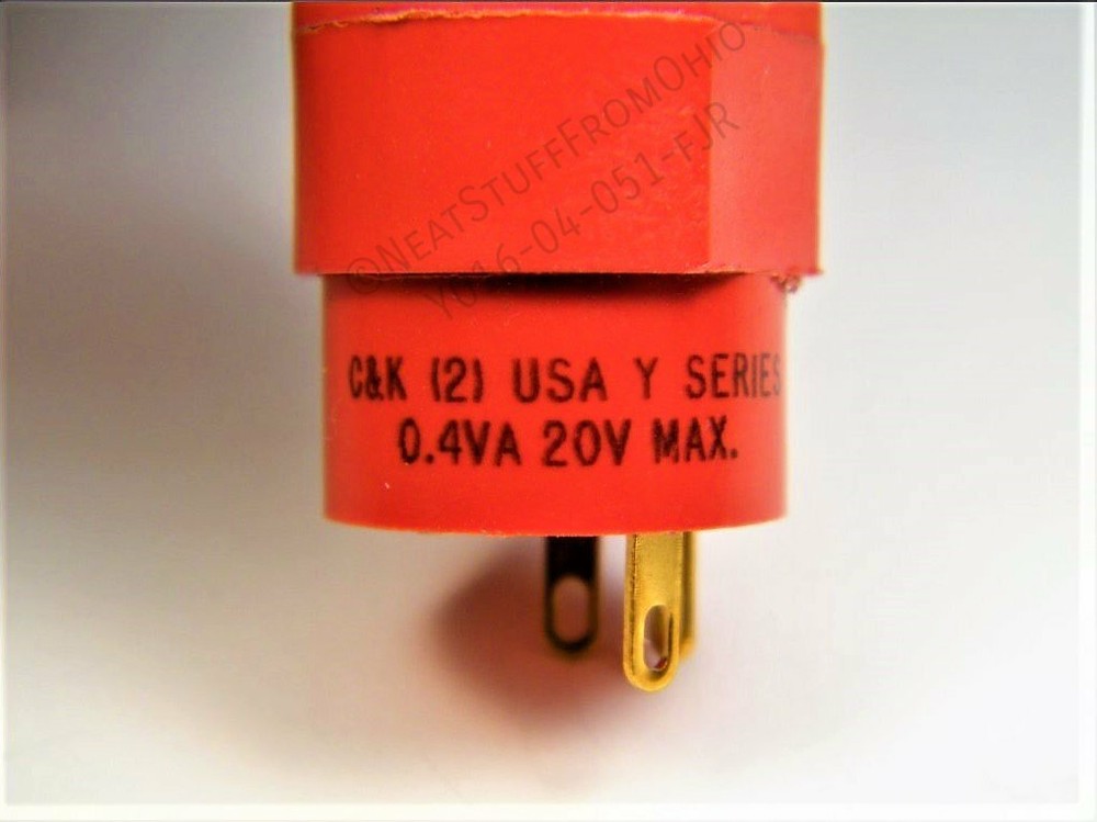 C&K KEY SWITCH, DPST, ROUND, RED, TWO KEYS, SOLDER TABS, GREAT KEY SWITCH