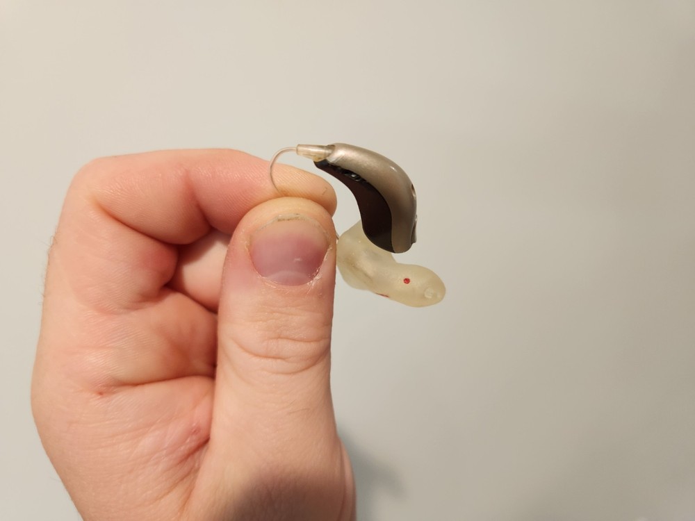 Bernafon JU9 PR Hearing Aid (RIGHT ONLY, CUSTOM MOLD)