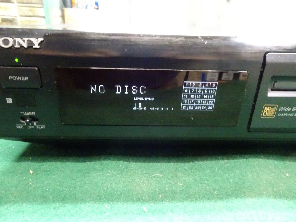 Sony MDS-JE510 minidisc deck recorder / player (NO remote) - Working condition