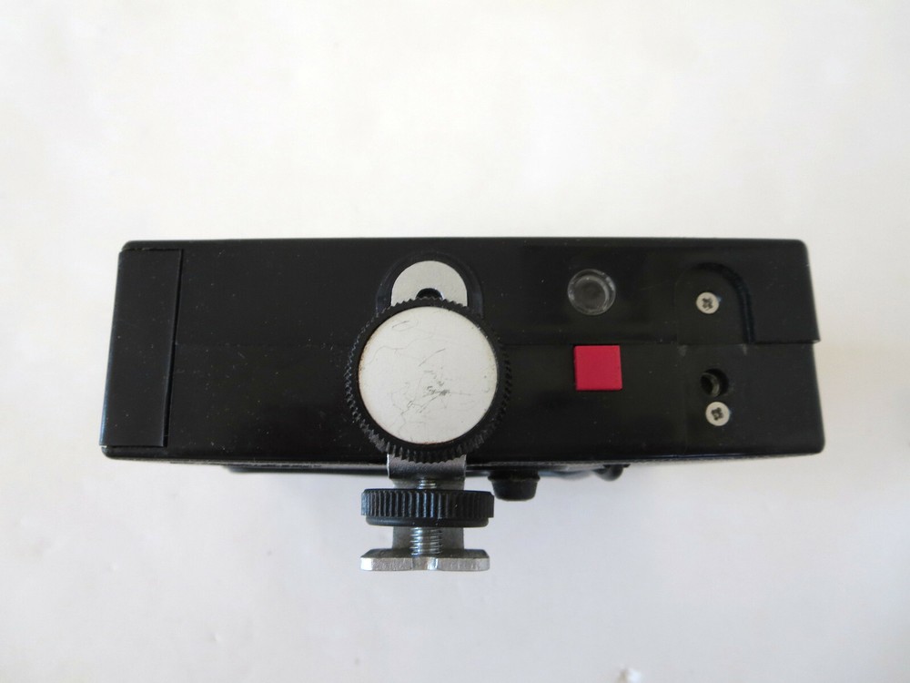 VINTAGE POPULAR 505-S SOLID STATE FLASH UNIT W ITH POWER SUPPLY AND BRACKET