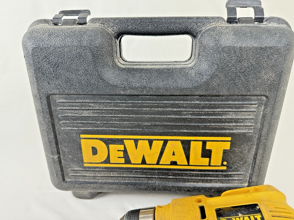 DeWalt DW106 3/8” Corded Variable Speed Drill Great Condition
