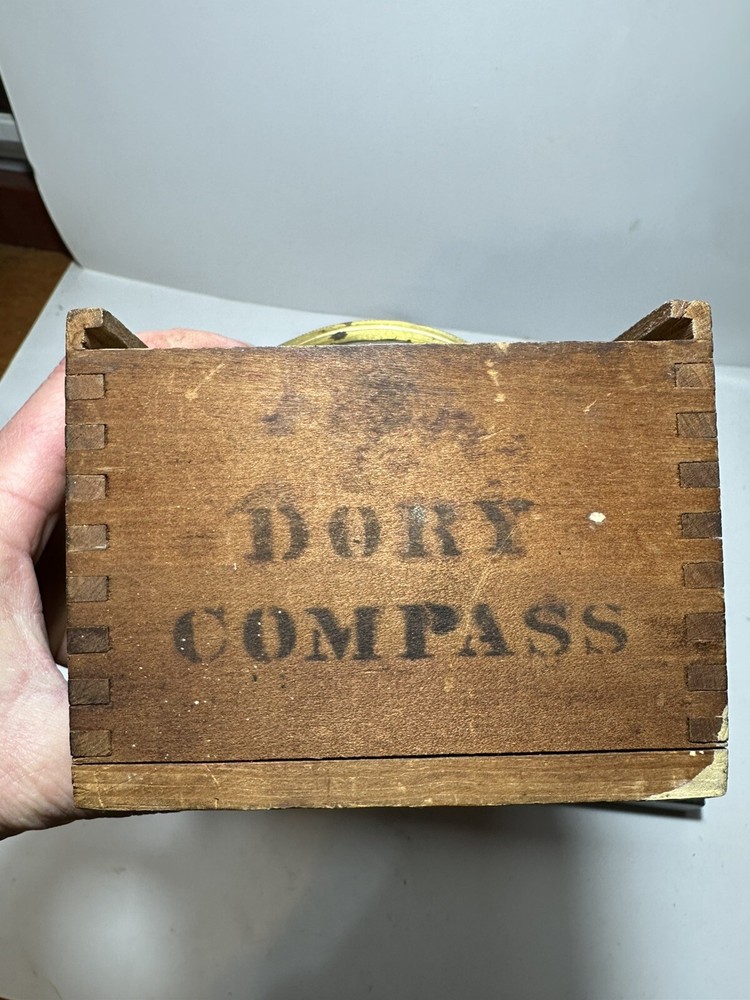 Vintage mariners Dory brass compass-ship-nautical