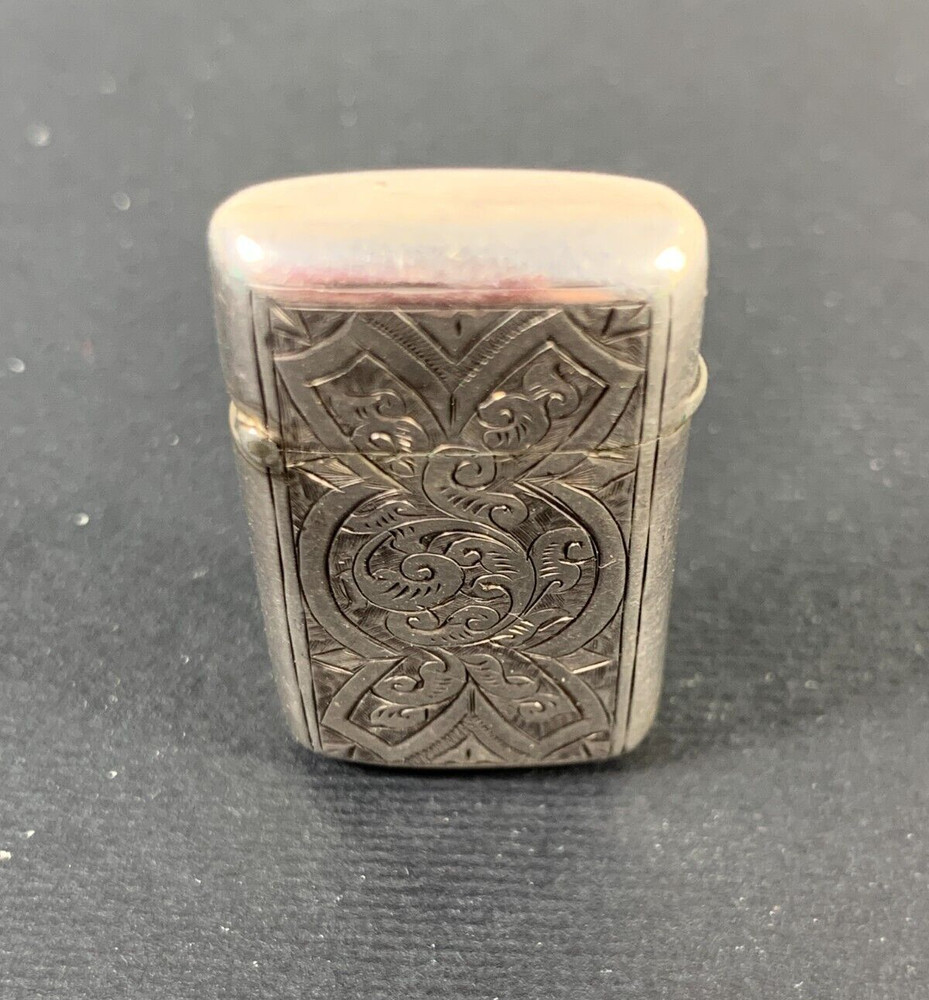 Small Victorian silver engraved vesta case, Birmingham 1887