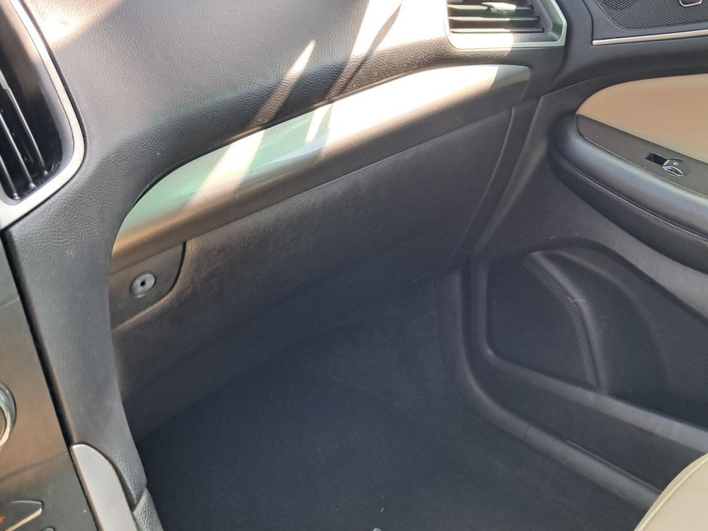 EDGE      2016 Glove Box 4820159