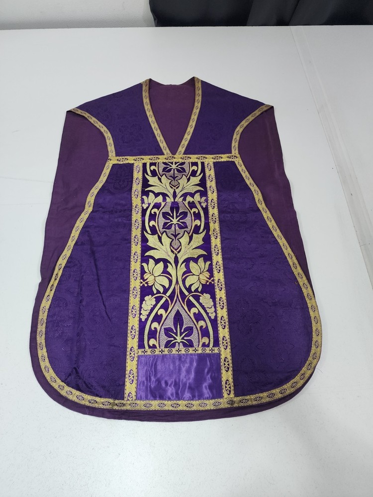 Antique Fiddleback Chasuble